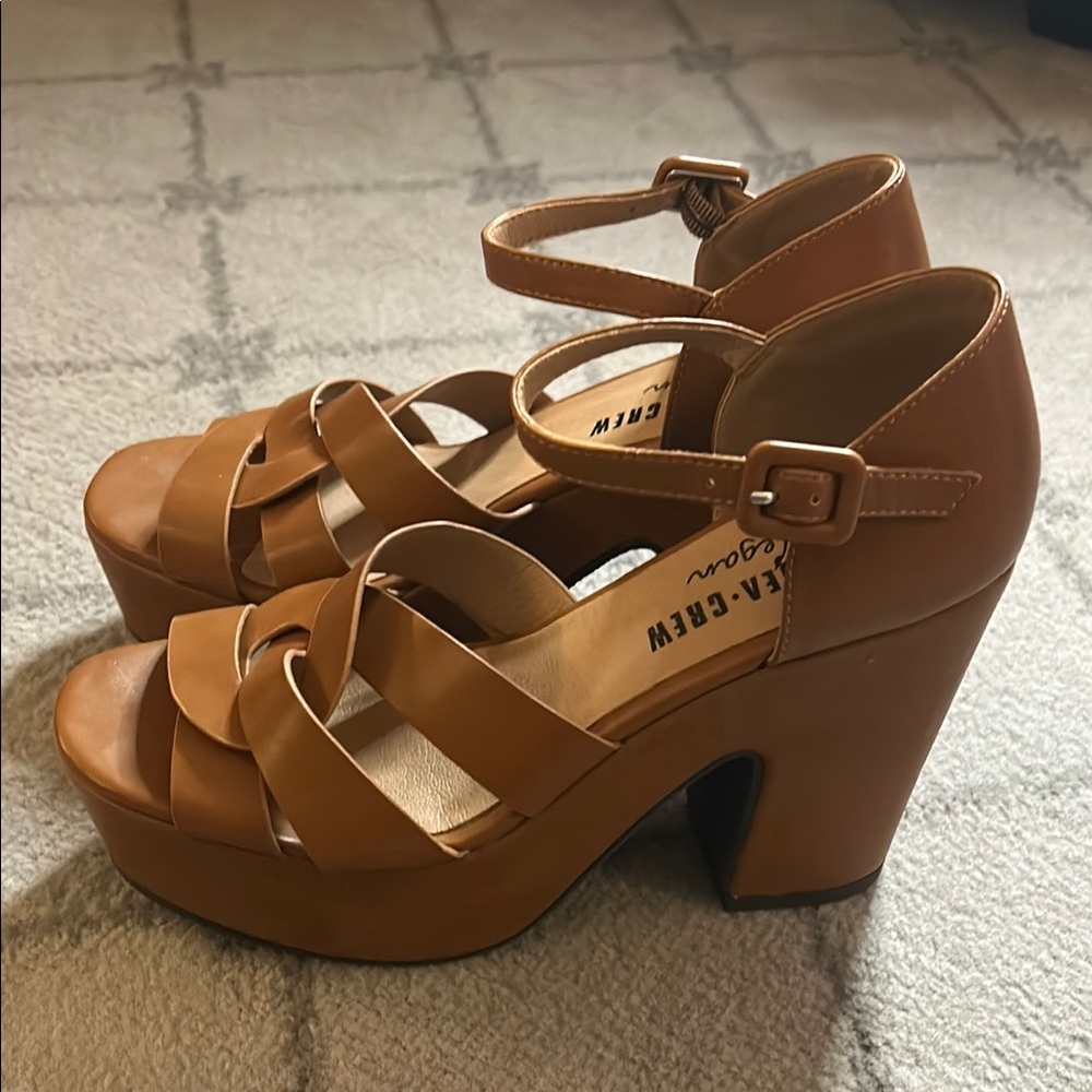 Chelsea Crew Platform Shoes with Chunky Heel